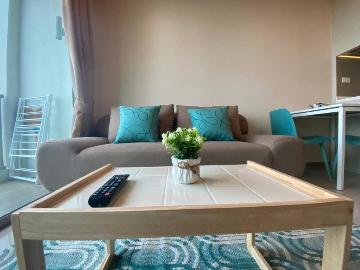 Riviera Jomtien Beach By Monthstayz Habitación foto