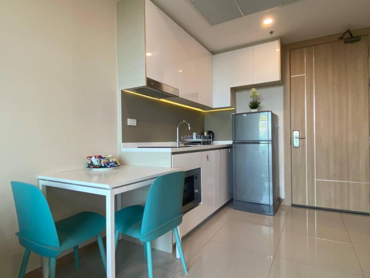 Riviera Jomtien Beach By Monthstayz Habitación foto